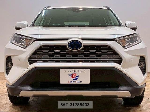 Toyota RAV4 2019-05 5876854-11