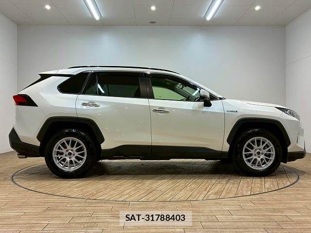 Toyota RAV4 2019-05 5876854-13
