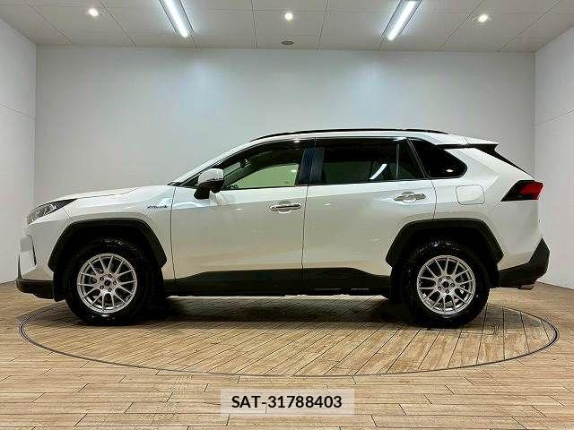 Toyota RAV4 2019-05 5876854-14