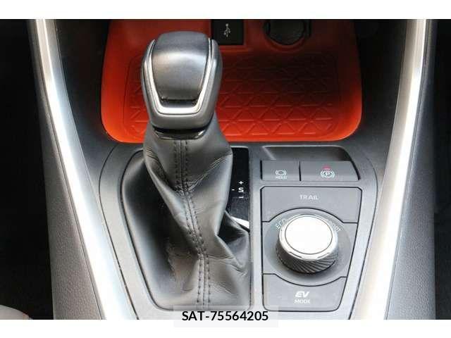 Toyota RAV4 2022-02 6017015-18
