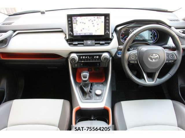 Toyota RAV4 2022-02 6017015-1