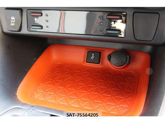 Toyota RAV4 2022-02 6017015-19