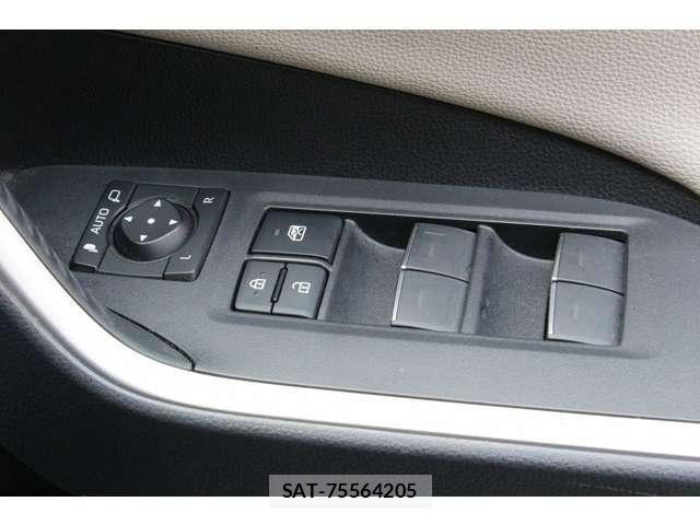 Toyota RAV4 2022-02 6017015-23