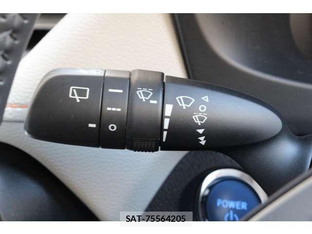 Toyota RAV4 2022-02 6017015-7