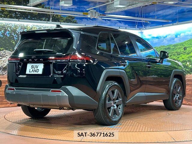 Toyota RAV4 2026-02 6017005-16