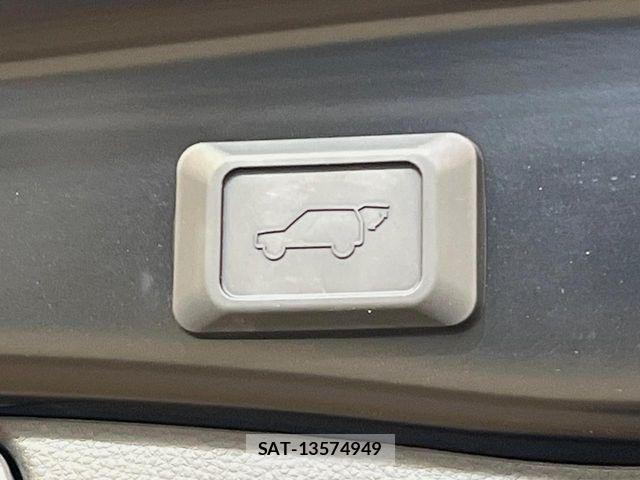 Toyota RAV4 2023-02 6218940-9