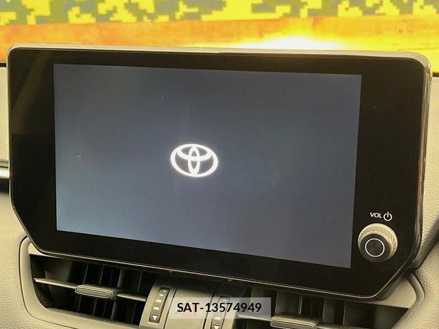 Toyota RAV4 2023-02 6218940-2