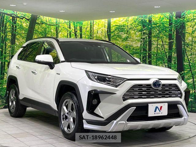 Toyota RAV4 2020-02 6218944-15