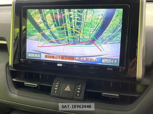Toyota RAV4 2020-02 6218944-4