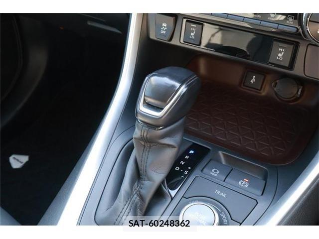 Toyota RAV4 2020-11 6247013-20