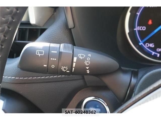 Toyota RAV4 2020-11 6247013-24