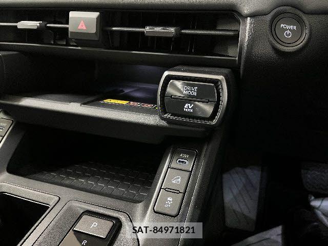 Toyota RAV4 2026-04 6272691-23