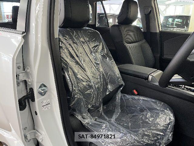 Toyota RAV4 2026-04 6272691-3