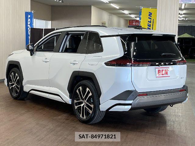Toyota RAV4 2026-04 6272691-8