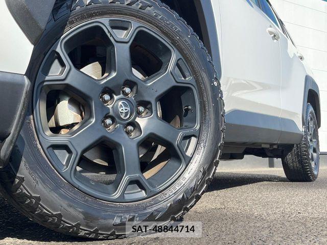 Toyota RAV4 2023-06 6306138-12