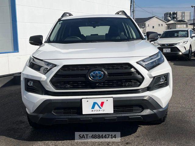Toyota RAV4 2023-06 6306138-13