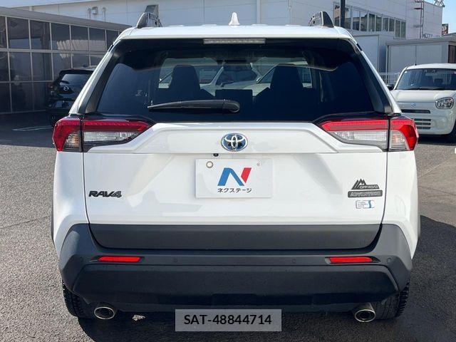 Toyota RAV4 2023-06 6306138-14