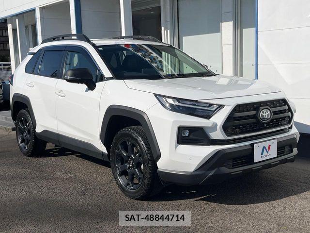 Toyota RAV4 2023-06 6306138-15
