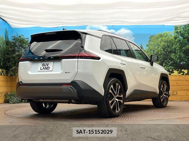 Toyota RAV4 2026-03 6502587-16