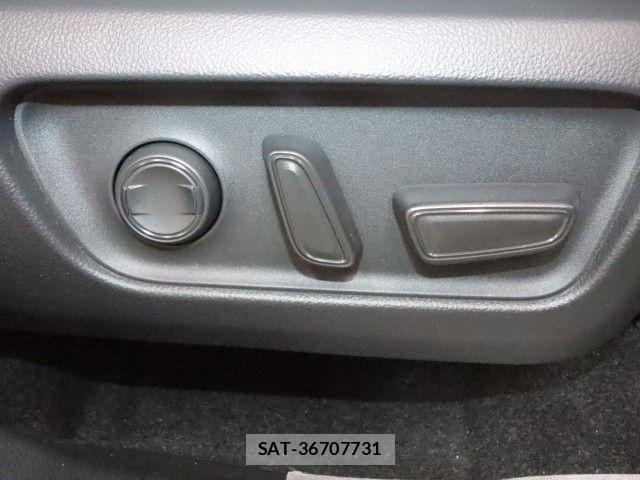 Toyota RAV4 2026-03 6502585-5