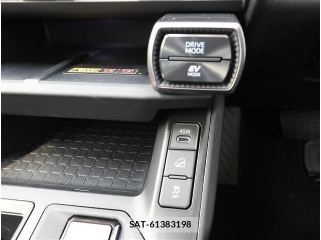 Toyota RAV4 2026-02 6614418-29