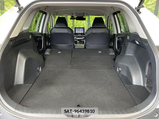 Toyota RAV4 2021-08 6614427-9