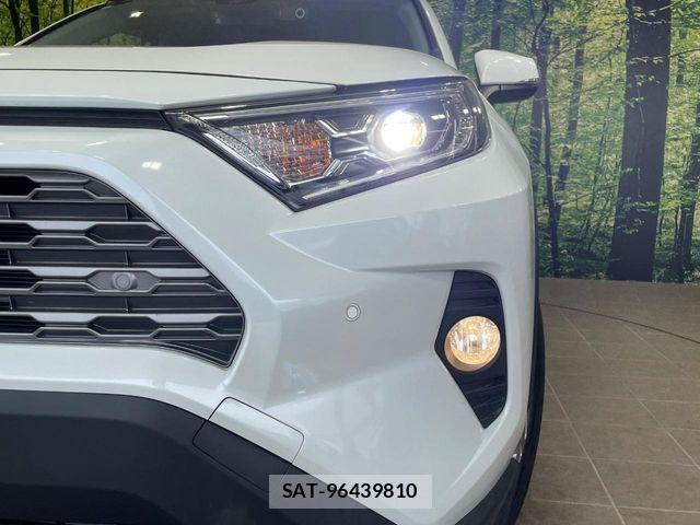 Toyota RAV4 2021-08 6614427-11