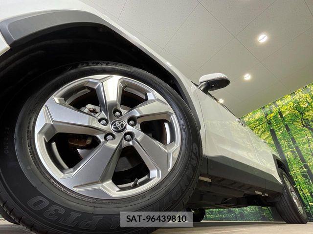 Toyota RAV4 2021-08 6614427-12