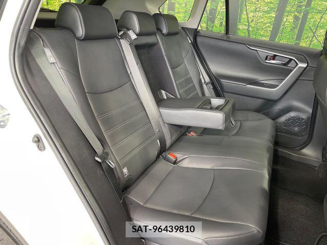 Toyota RAV4 2021-08 6614427-8