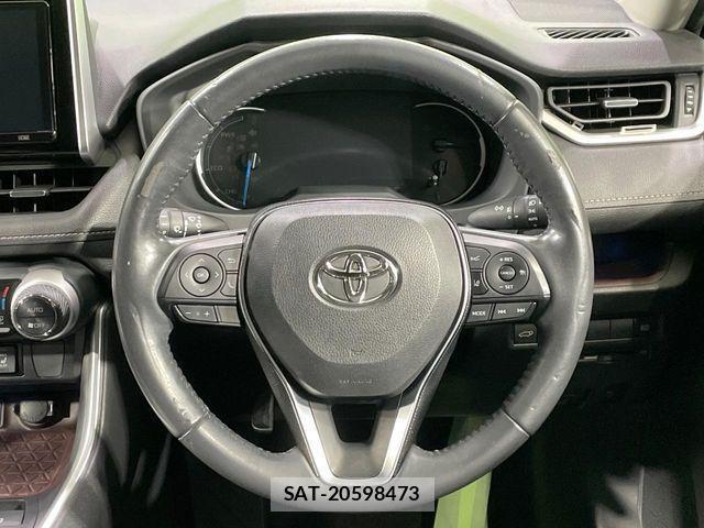 Toyota RAV4 2019-04 6614429-11