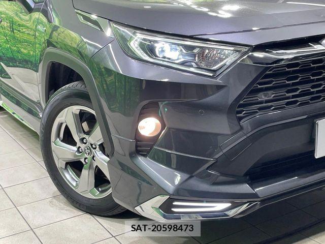 Toyota RAV4 2019-04 6614429-12