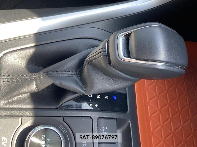 Toyota RAV4 2025-02 6614422-13