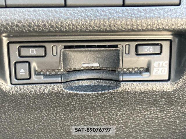 Toyota RAV4 2025-02 6614422-19