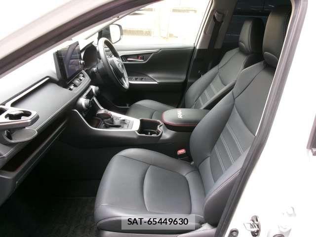 Toyota RAV4 2023-04 6673361-10