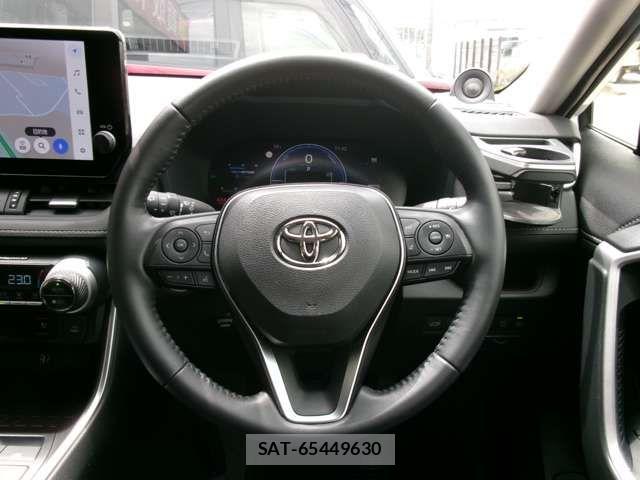 Toyota RAV4 2023-04 6673361-13