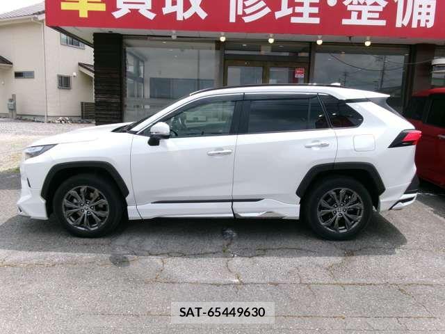 Toyota RAV4 2023-04 6673361-5