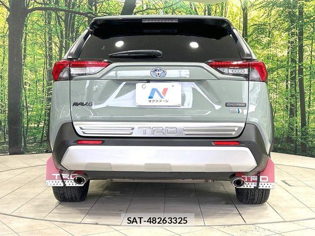 Toyota RAV4 2022-02 6673353-14
