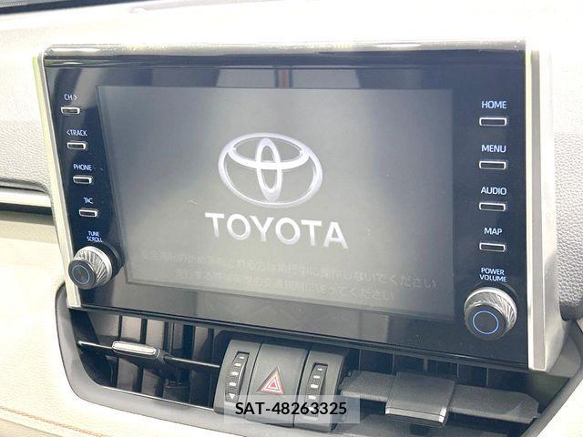 Toyota RAV4 2022-02 6673353-4
