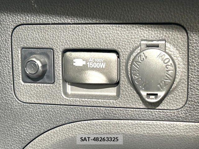 Toyota RAV4 2022-02 6673353-5