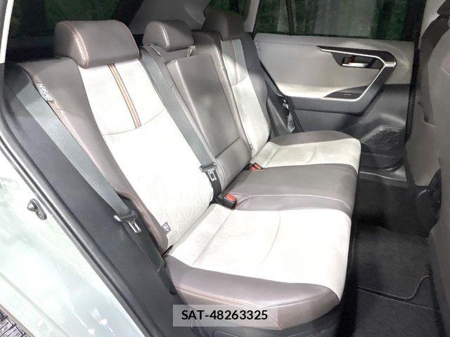 Toyota RAV4 2022-02 6673353-8