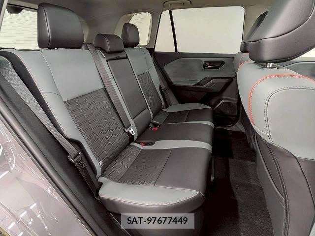 Toyota RAV4 2026-03 6673351-5