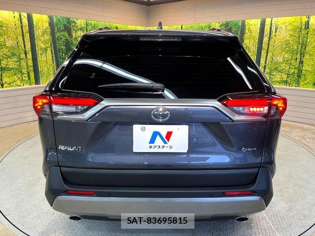 Toyota RAV4 2025-02 6677738-14