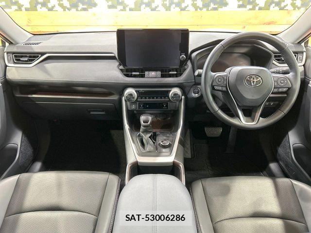 Toyota RAV4 2023-07 6677742-1