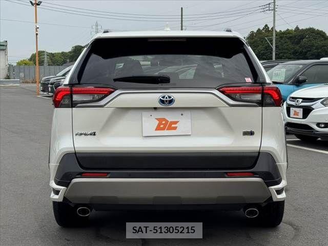 Toyota RAV4 2022-02 6691210-13