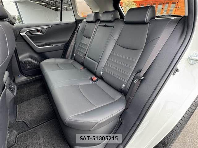 Toyota RAV4 2022-02 6691210-17