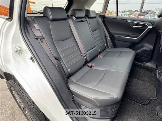 Toyota RAV4 2022-02 6691210-19