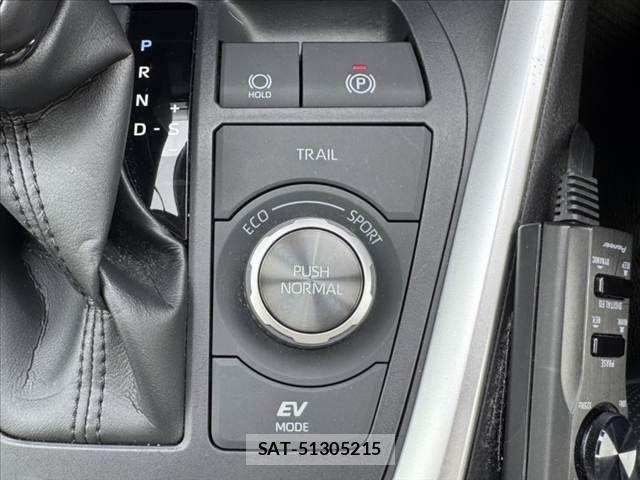 Toyota RAV4 2022-02 6691210-28