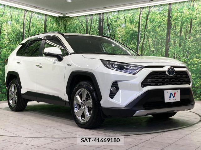 Toyota RAV4 2020-05 6717151-15