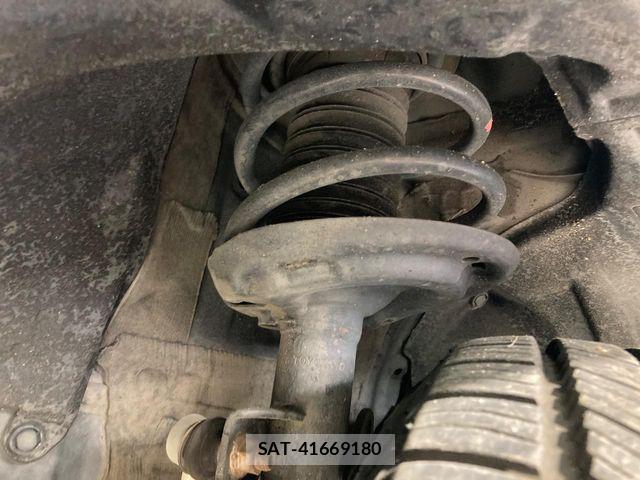 Toyota RAV4 2020-05 6717151-19