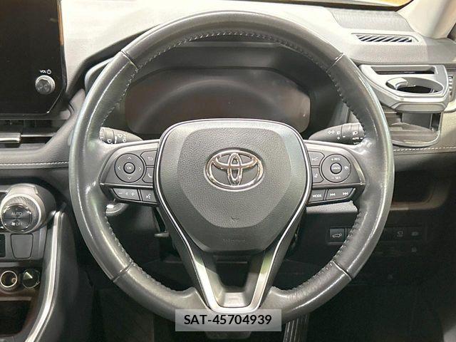 Toyota RAV4 2023-11 6753057-11